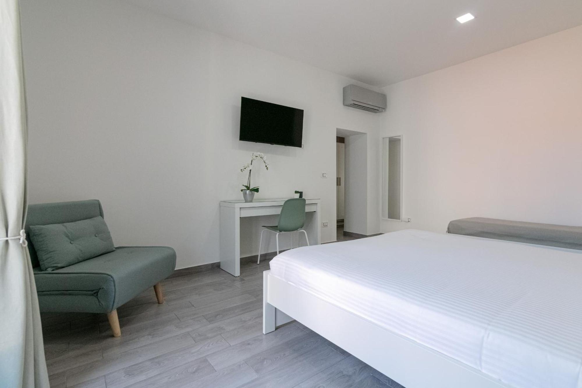 Dea Apartrooms Termoli Kültér fotó